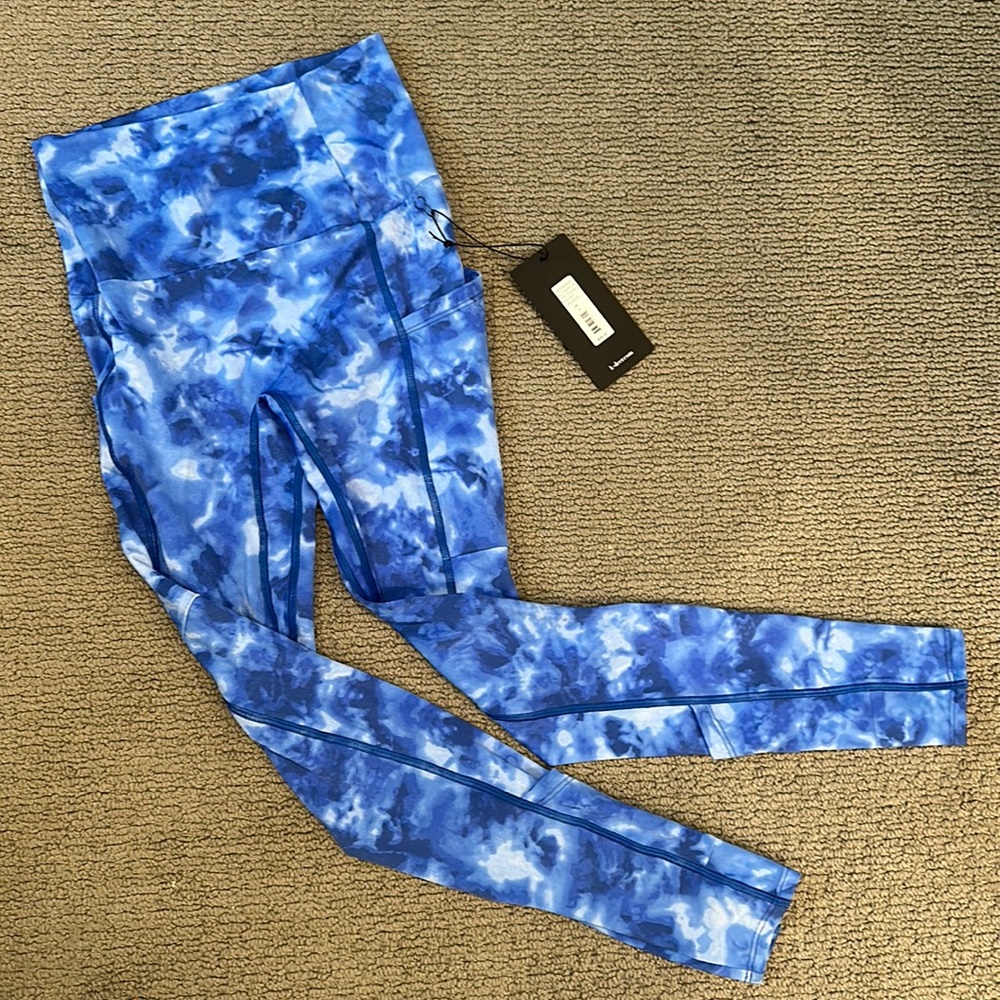 Blue tie dye K-DEER leggings